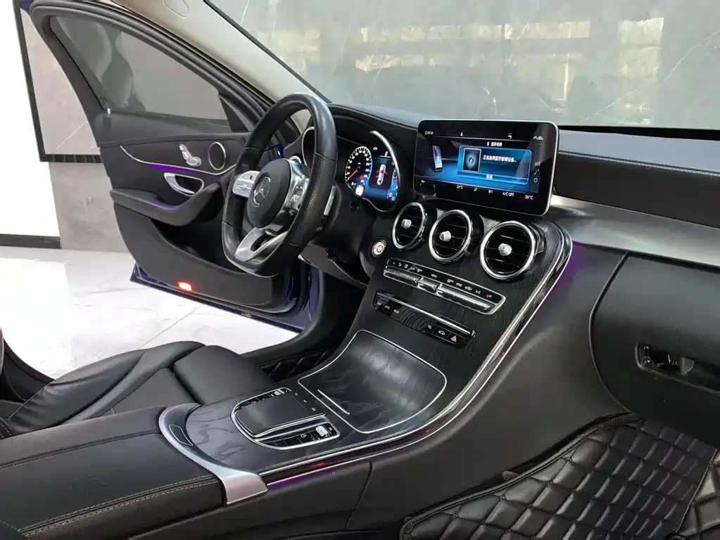 Mercedes-Benz C-Class 2021 — фото 17