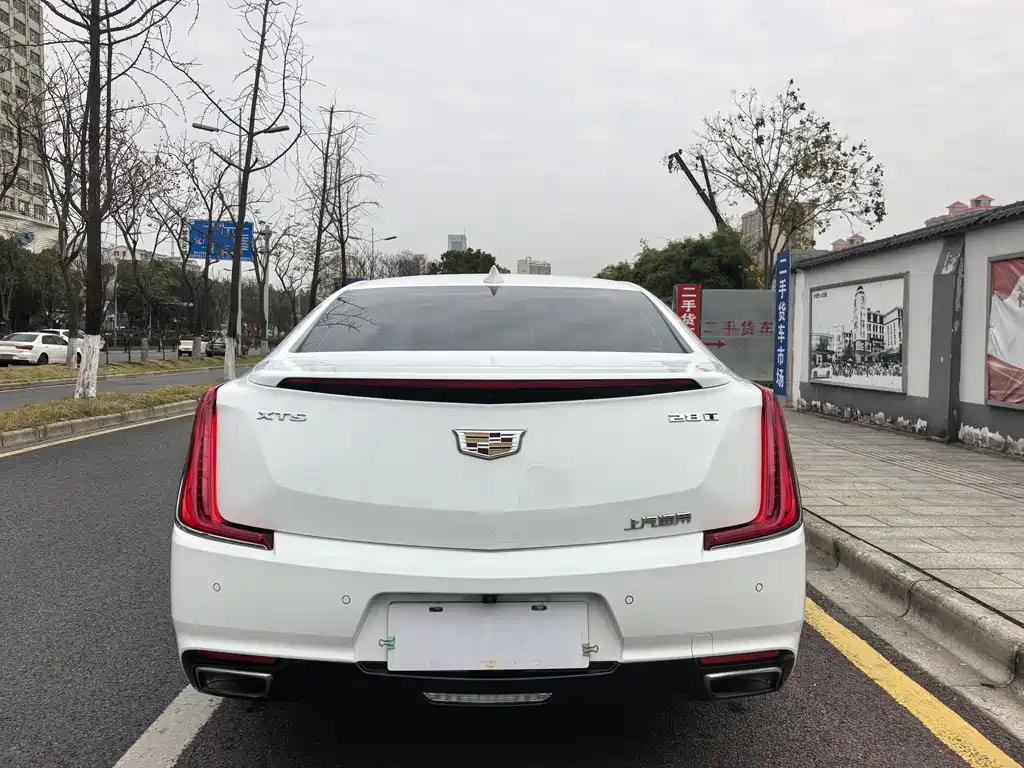 Cadillac XTS 2019 — фото 18