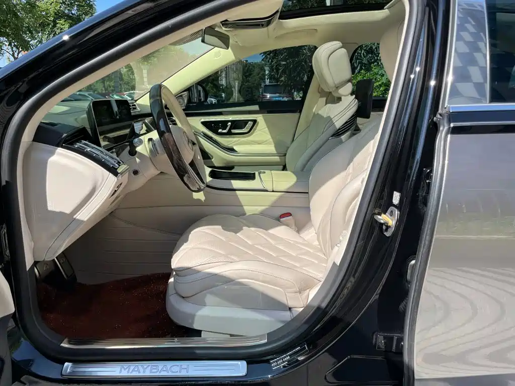Mercedes-Benz Maybach S-Class 2023 — фото 11
