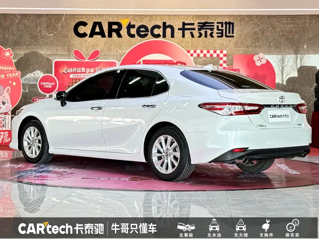 Toyota Camry 2022 — фото 27