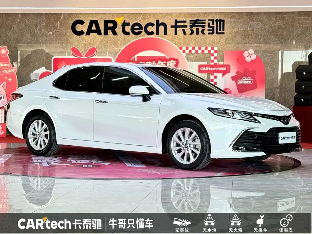 Toyota Camry 2022 — фото 3