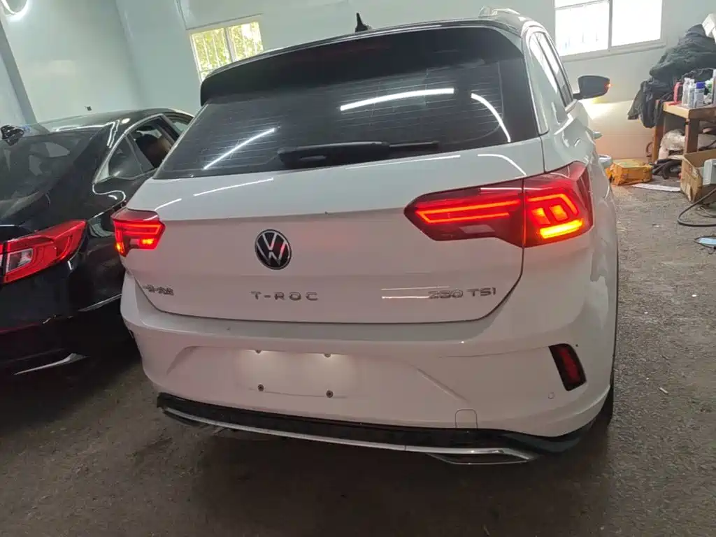 Volkswagen T-Roc 2023