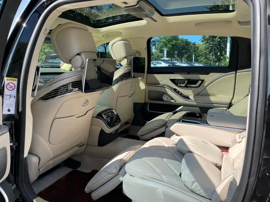 Mercedes-Benz Maybach S-Class 2023 — фото 16