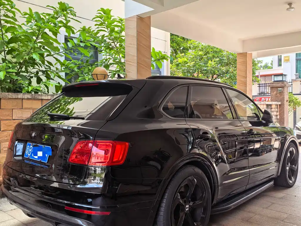 Bentley Bentayga 2017