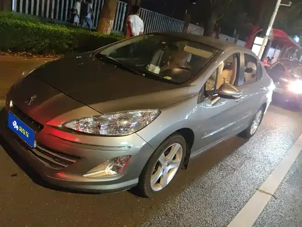 Peugeot 408 2014