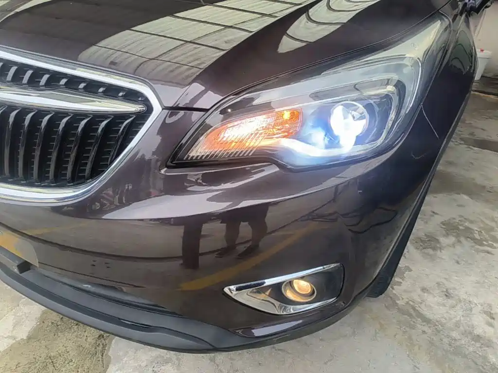 Buick Envision Plus 2017 — фото 24
