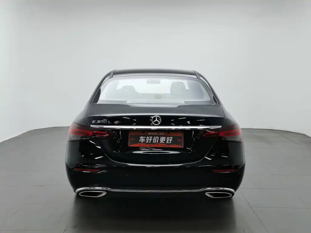 Mercedes-Benz E-Class 2022 — фото 4