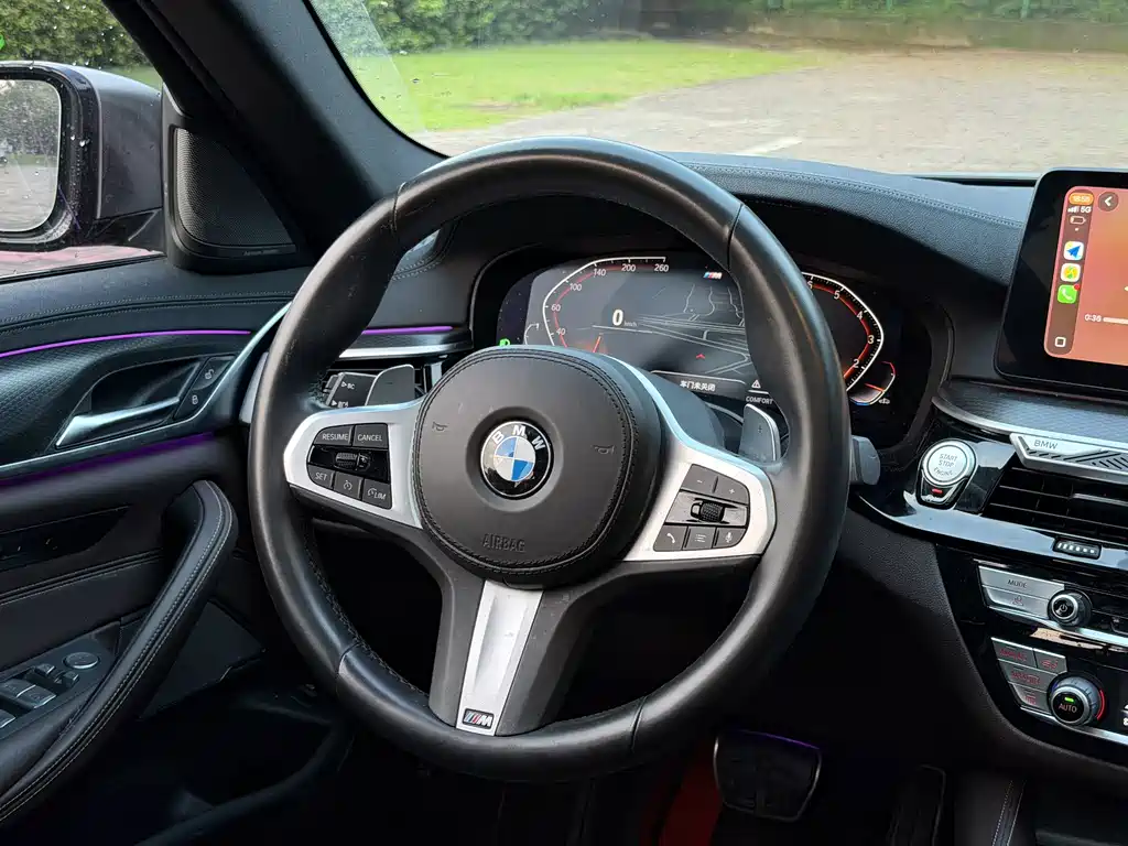 BMW 5 Series 2020 — фото 12