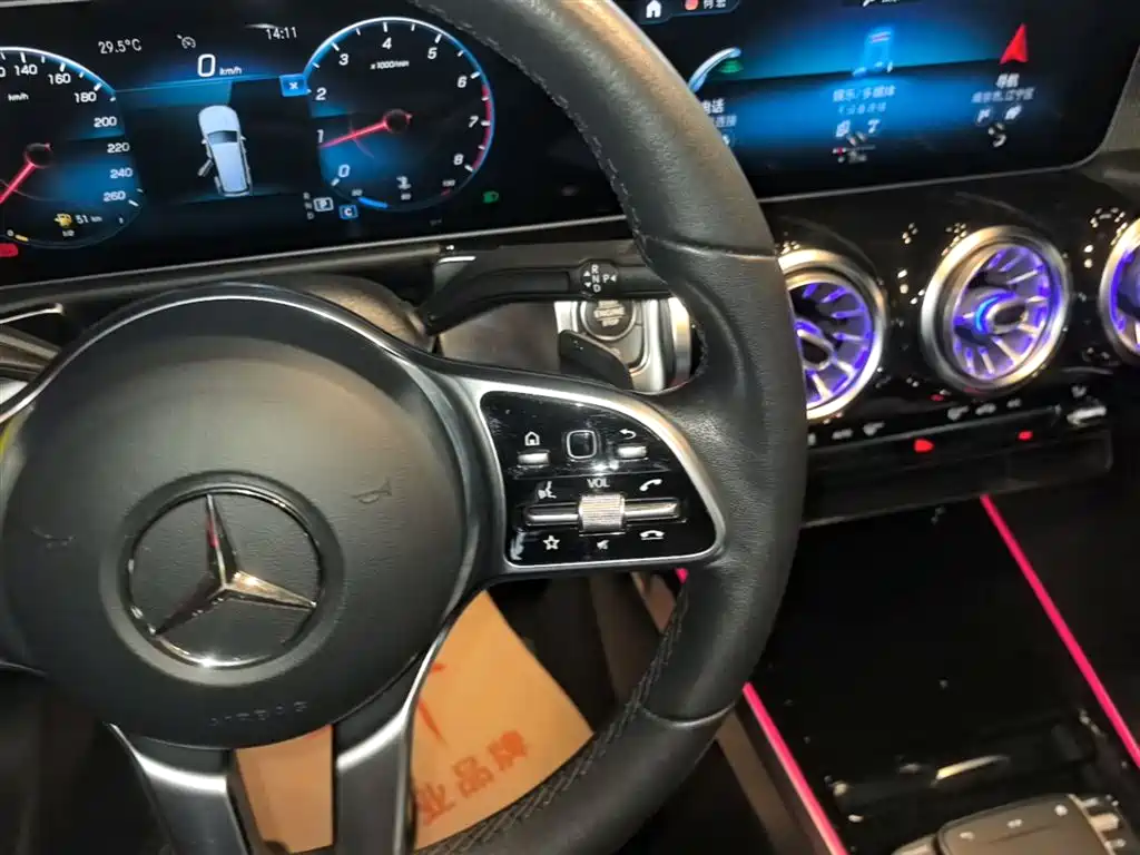 Mercedes-Benz GLB 2020 — фото 10
