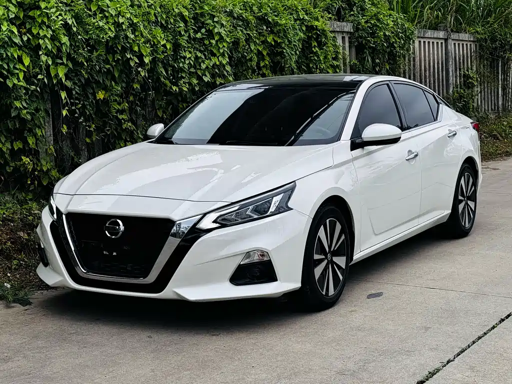 Nissan Teana 2022