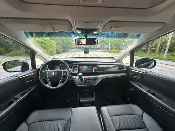Honda Elysion 2019