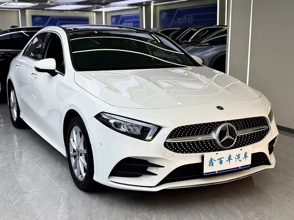 Mercedes-Benz A-Class 2021 — фото 3
