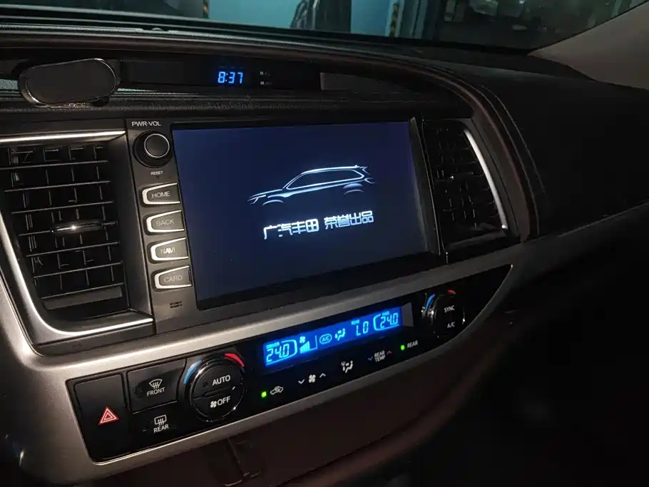 Toyota Highlander 2020 — фото 13