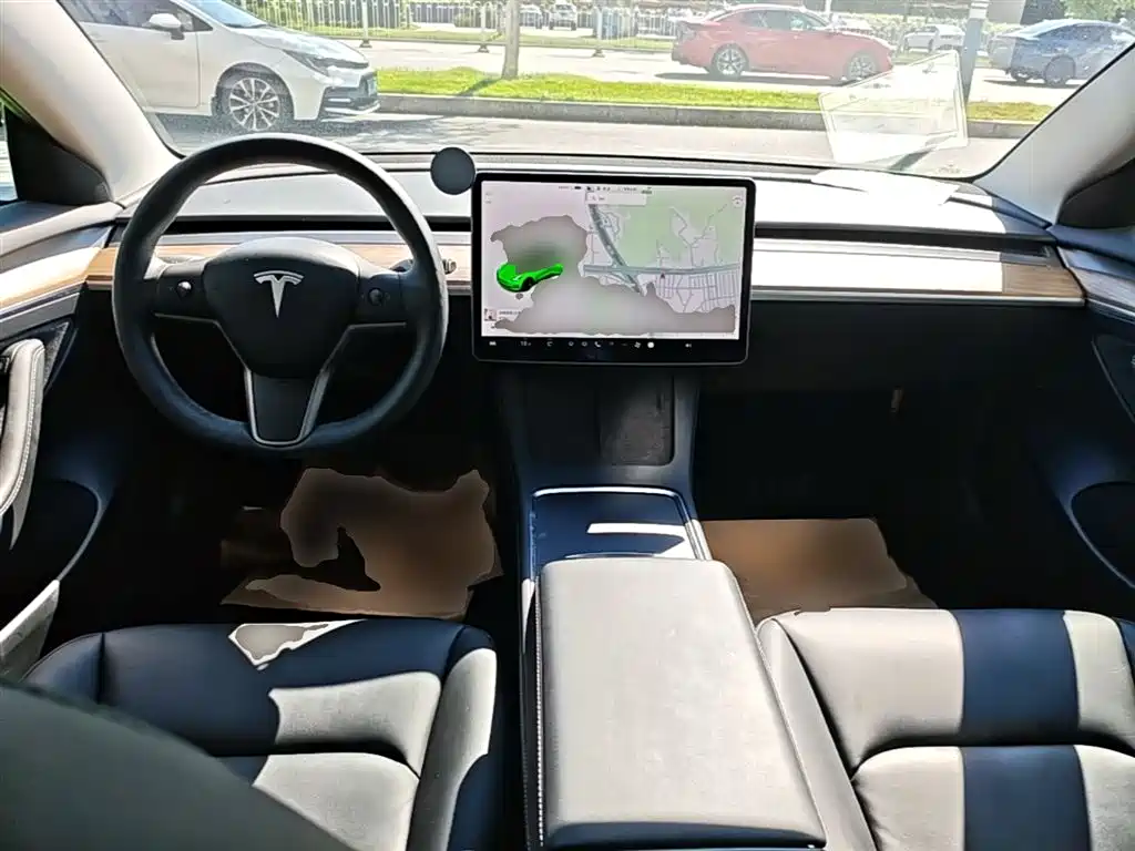 Tesla Model 3 2021 — фото 10