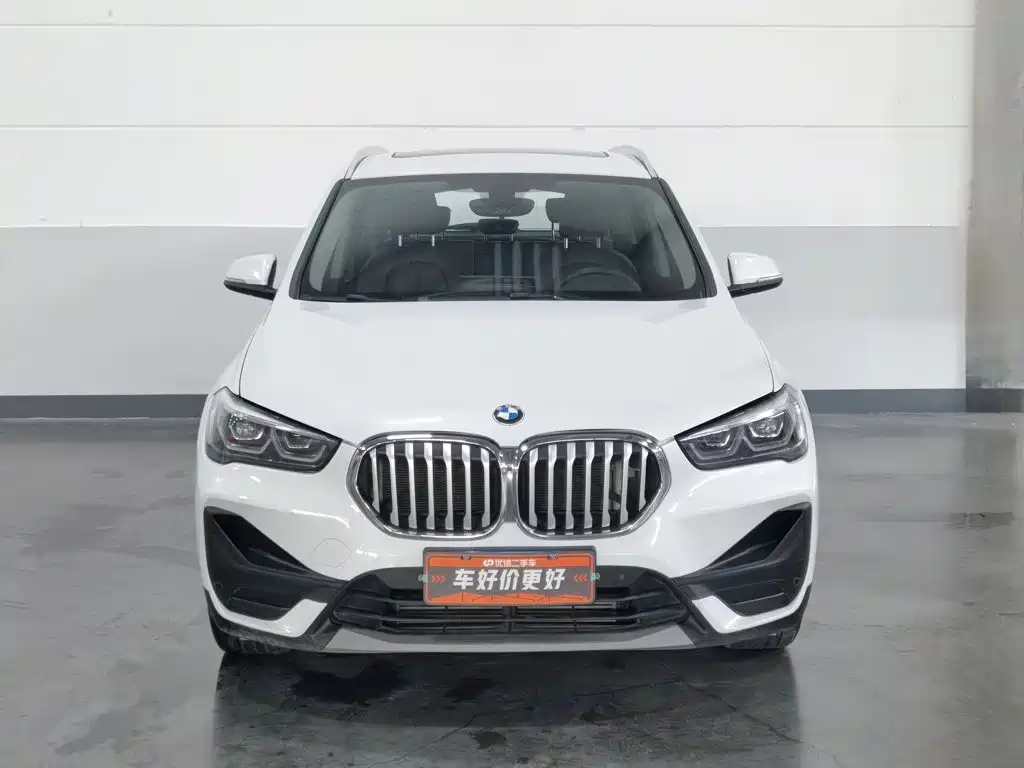 BMW X1 2021 — фото 3