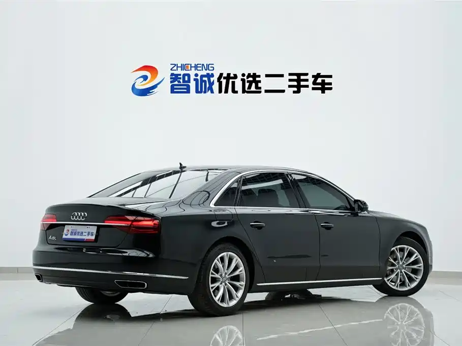 Audi A8 2015 — фото 3