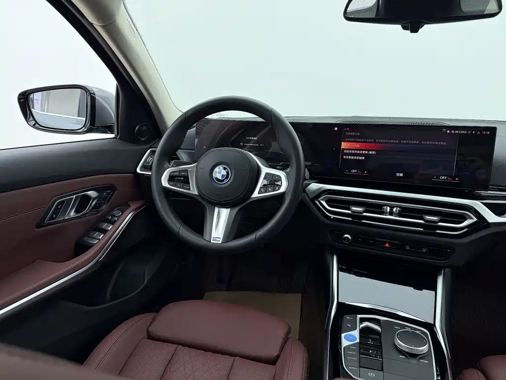 BMW i3 2022 — фото 10
