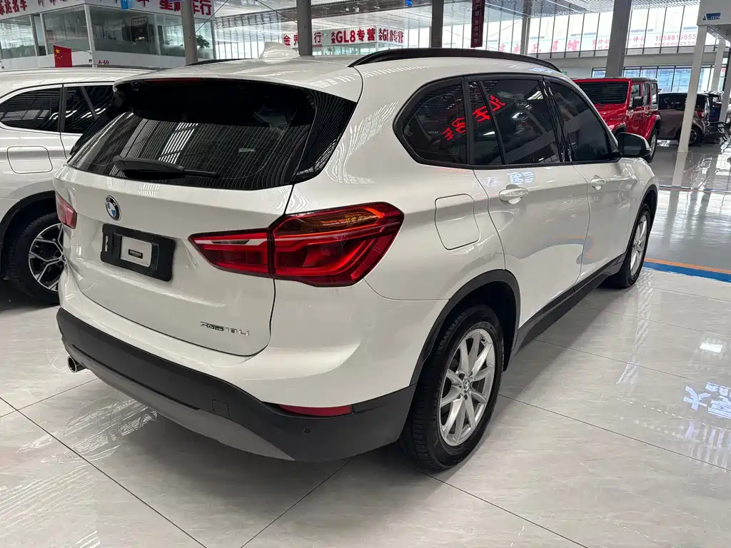 BMW X1 2019 — фото 9