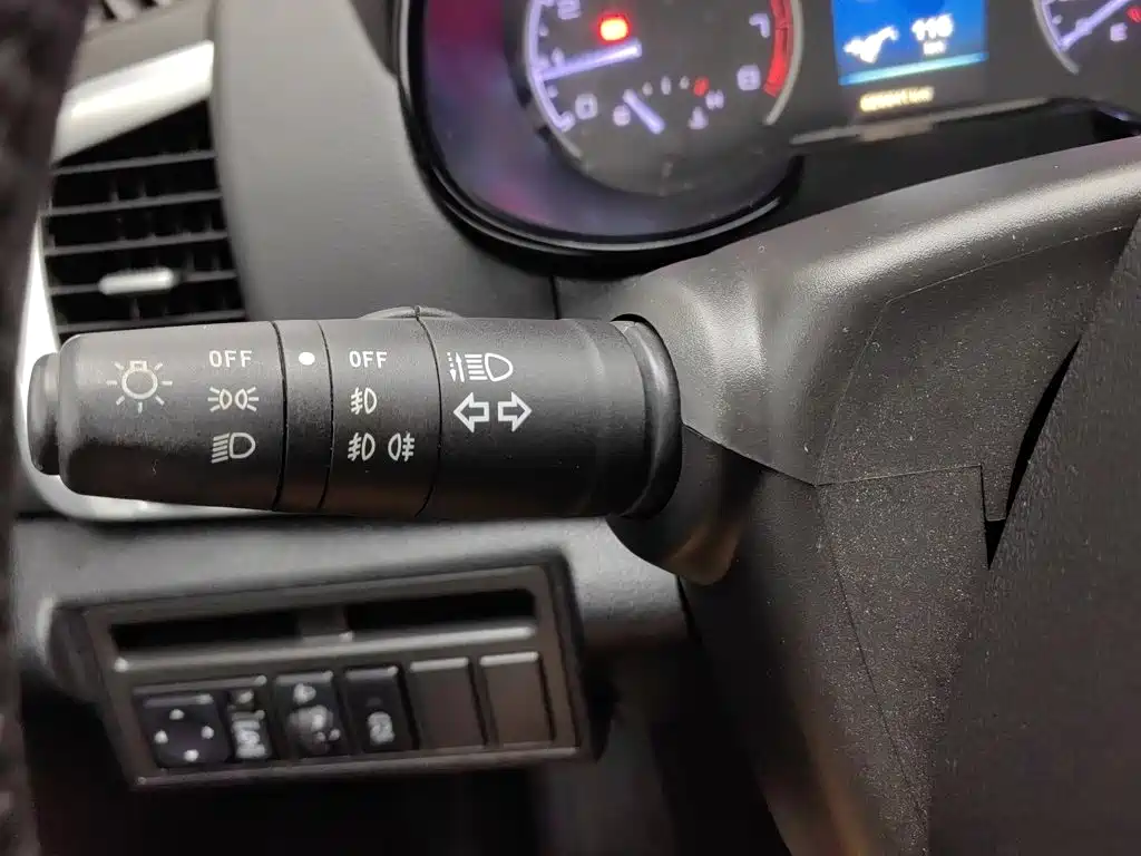 Dongfeng Fengshen AX7 2017 — фото 21