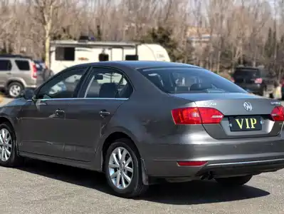 Volkswagen Sagitar 2014