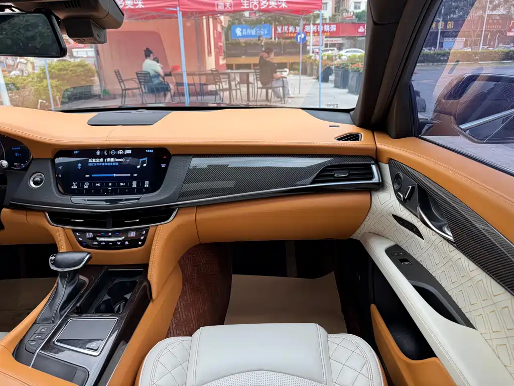 Cadillac CT6 2017 — фото 18