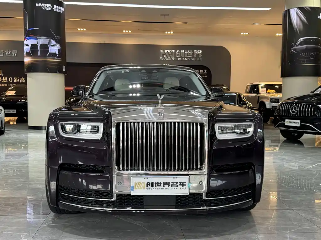 Rolls-Royce Phantom 2021 — фото 2