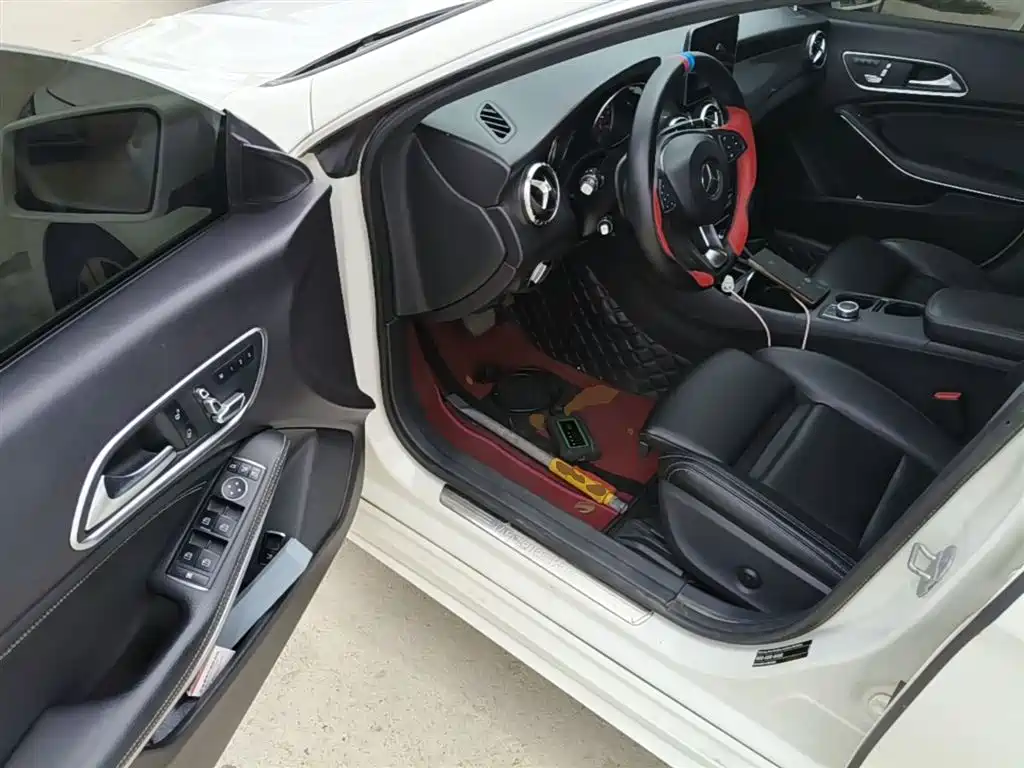 Mercedes-Benz CLA 2018 — фото 16