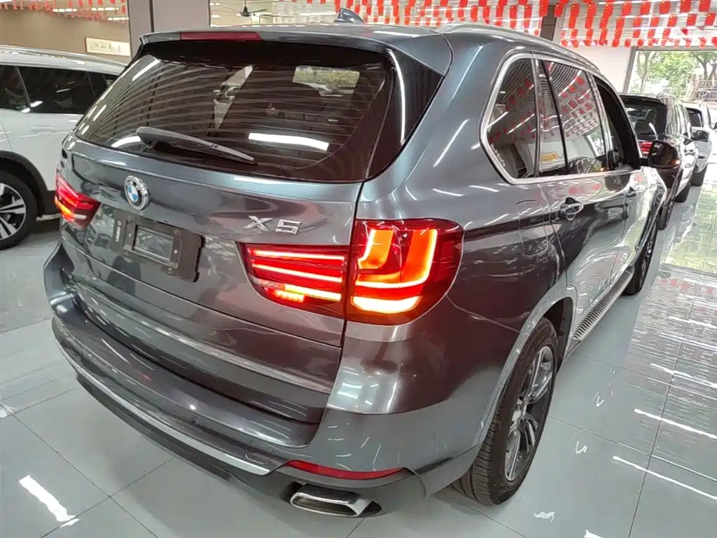 BMW X5 2018 — фото 7