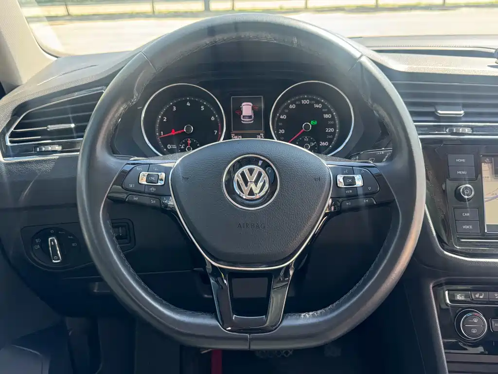 Volkswagen Tiguan L 2019 — фото 13