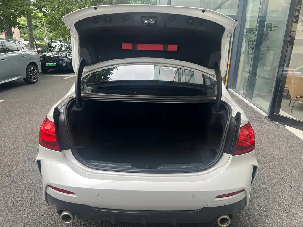 BMW 1 Series 2020 — фото 15