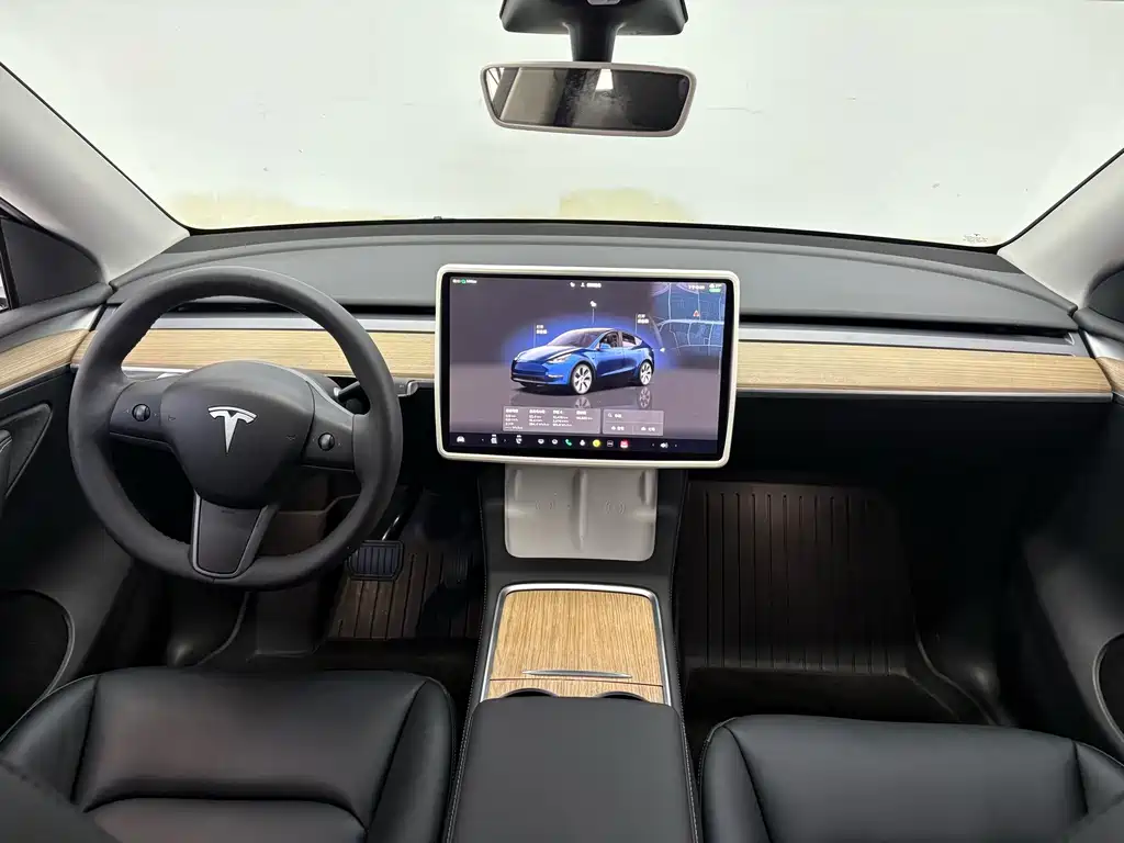 Tesla Model Y 2022 — фото 11