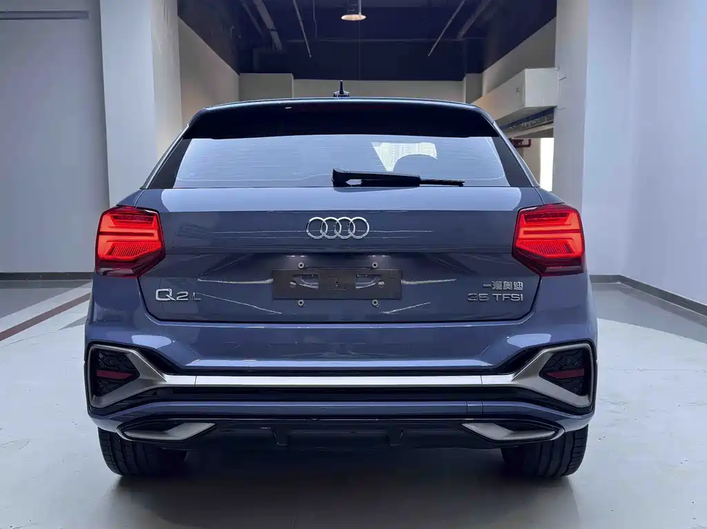 Audi Q2L 2022