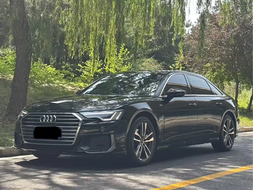 Audi A6L 2020 — фото 1