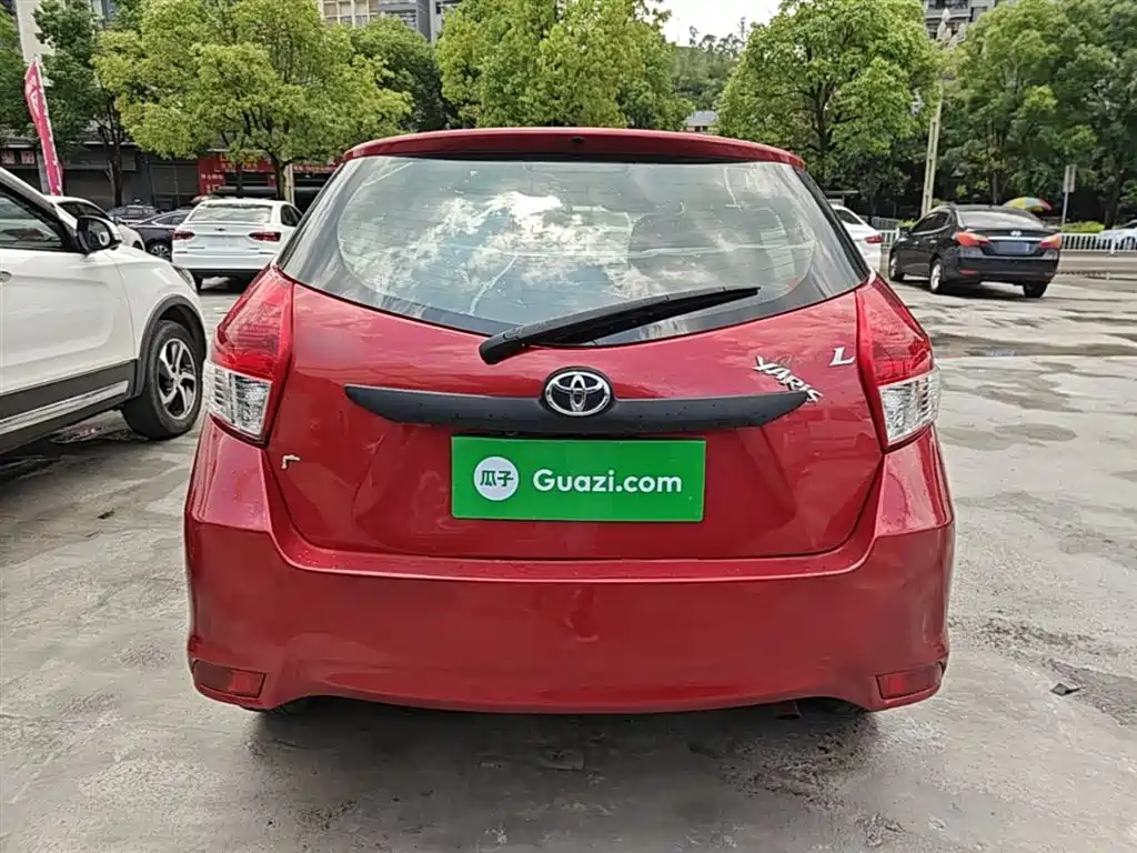 Toyota Yaris L 2015 — фото 6