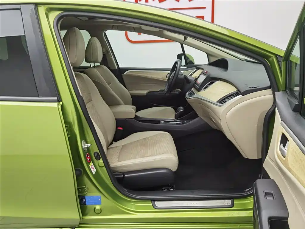 Honda Jade 2015 — фото 23