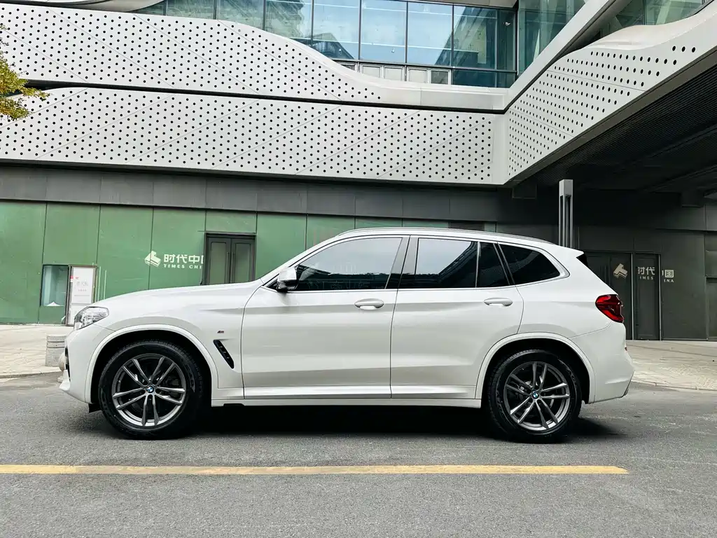 BMW X3 2021 — фото 4