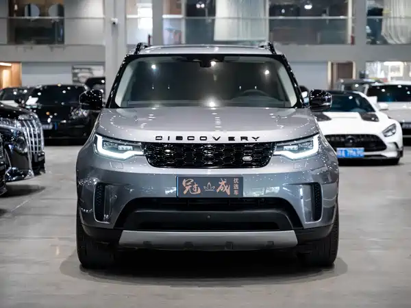 Land Rover Discovery 2024