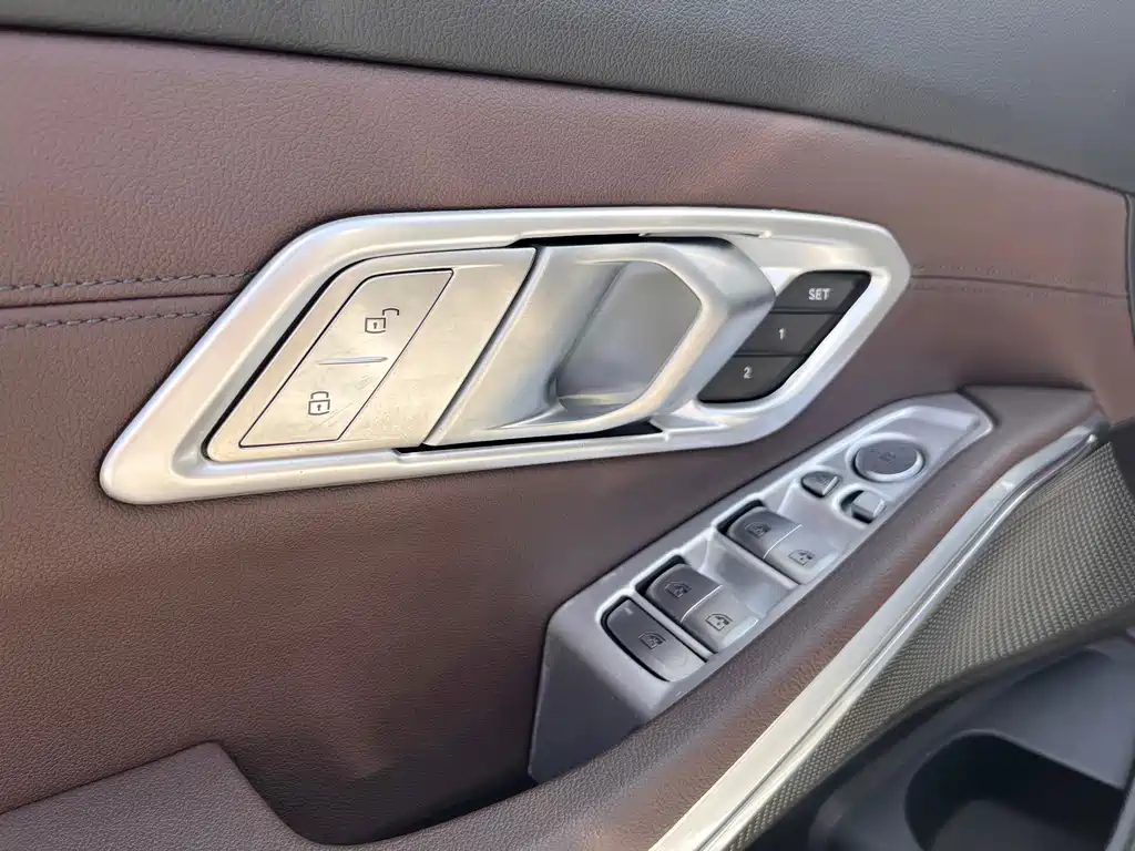 BMW 3 Series 2021 — фото 13