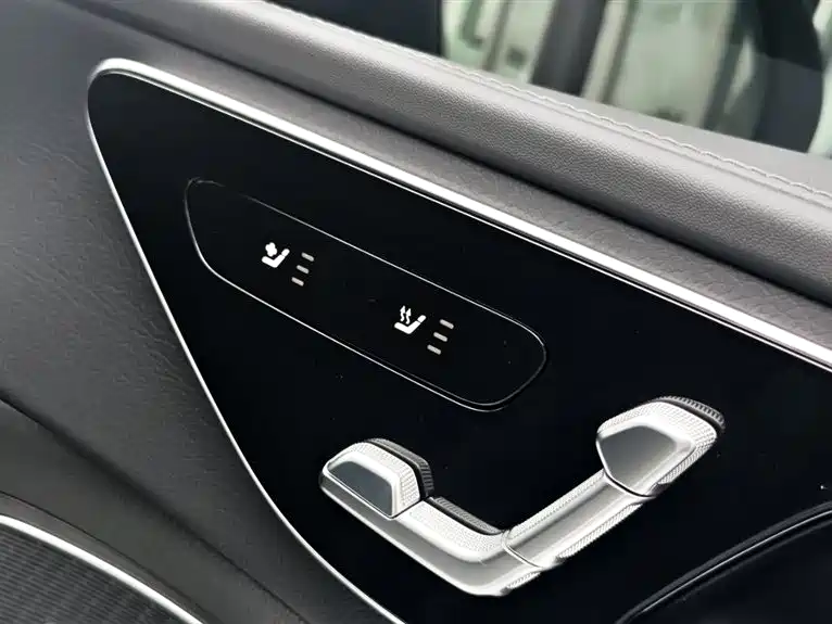 Mercedes-Benz C-Class 2025 — фото 19