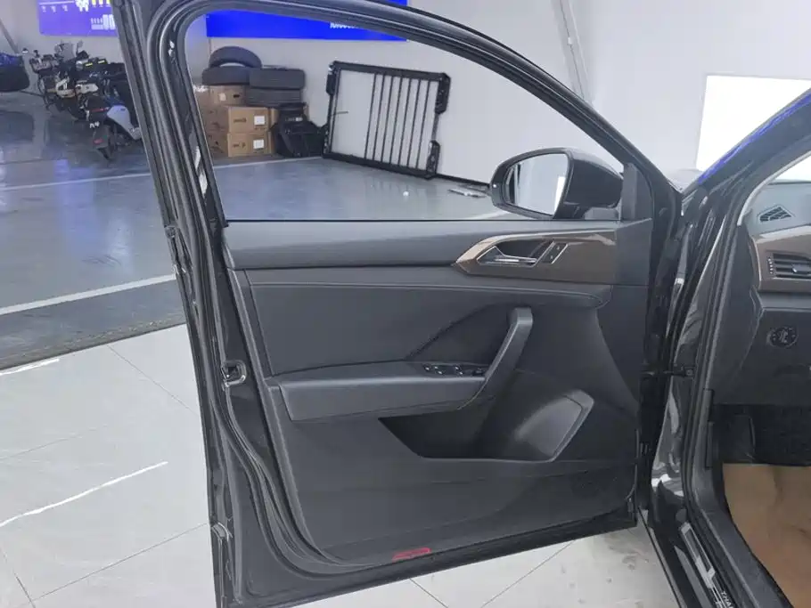 Volkswagen Tharu 2021