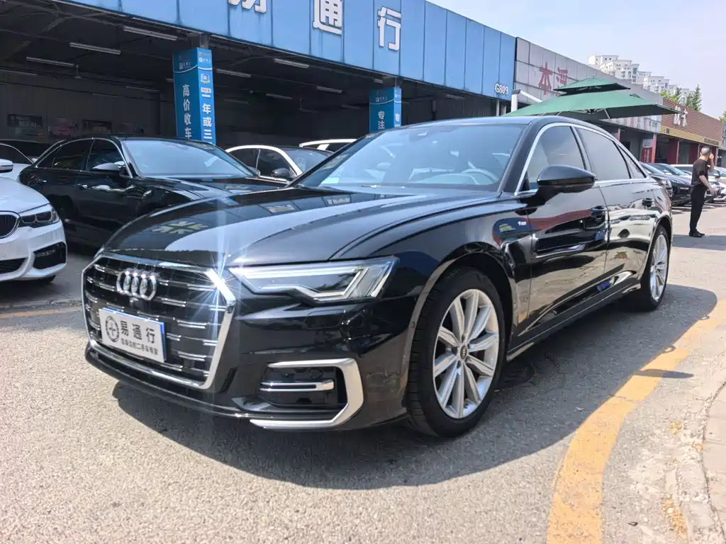 Audi A6L 2023 — фото 1