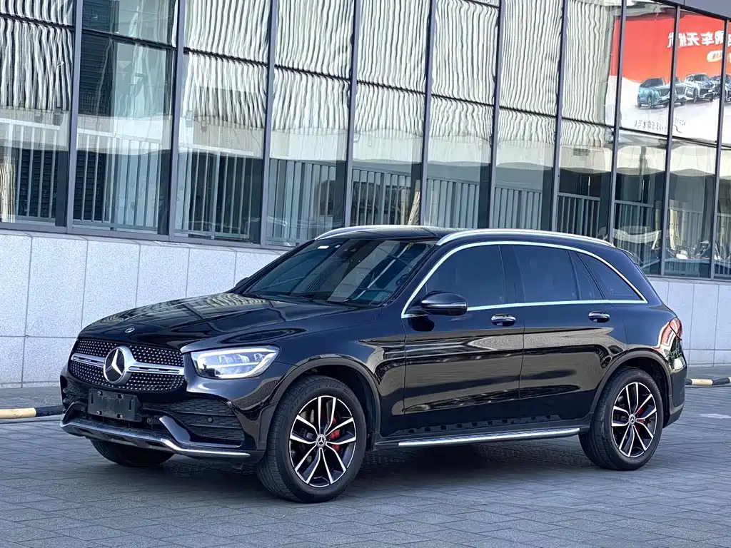 Mercedes-Benz GLC 2021 — фото 1