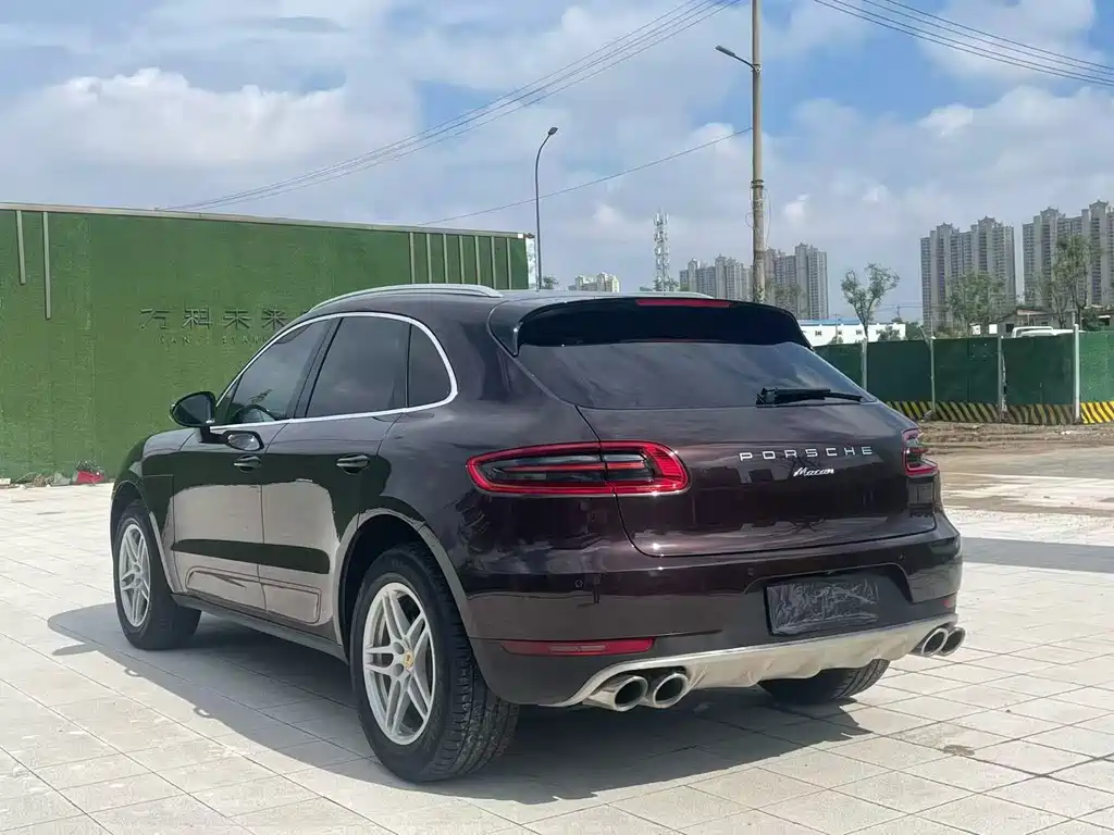 Porsche Macan 2018 — фото 9