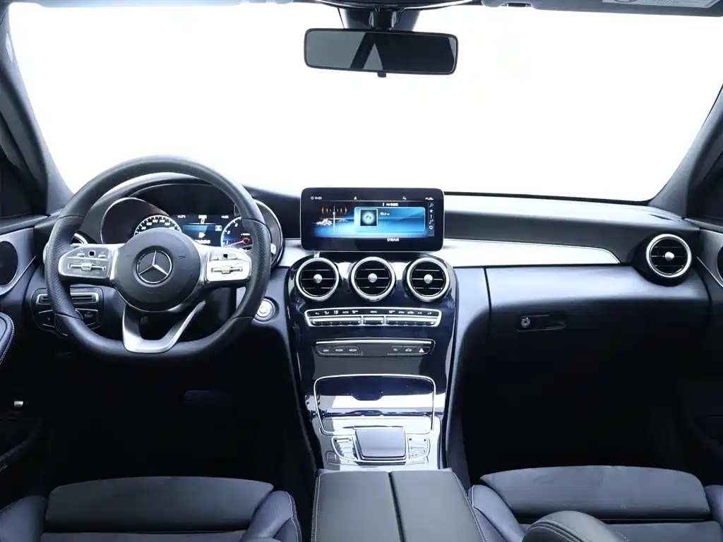 Mercedes-Benz C-Class 2020 — фото 13