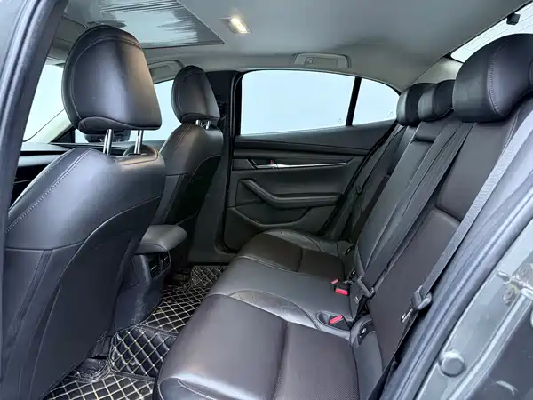 Mazda 3 Axela 2020