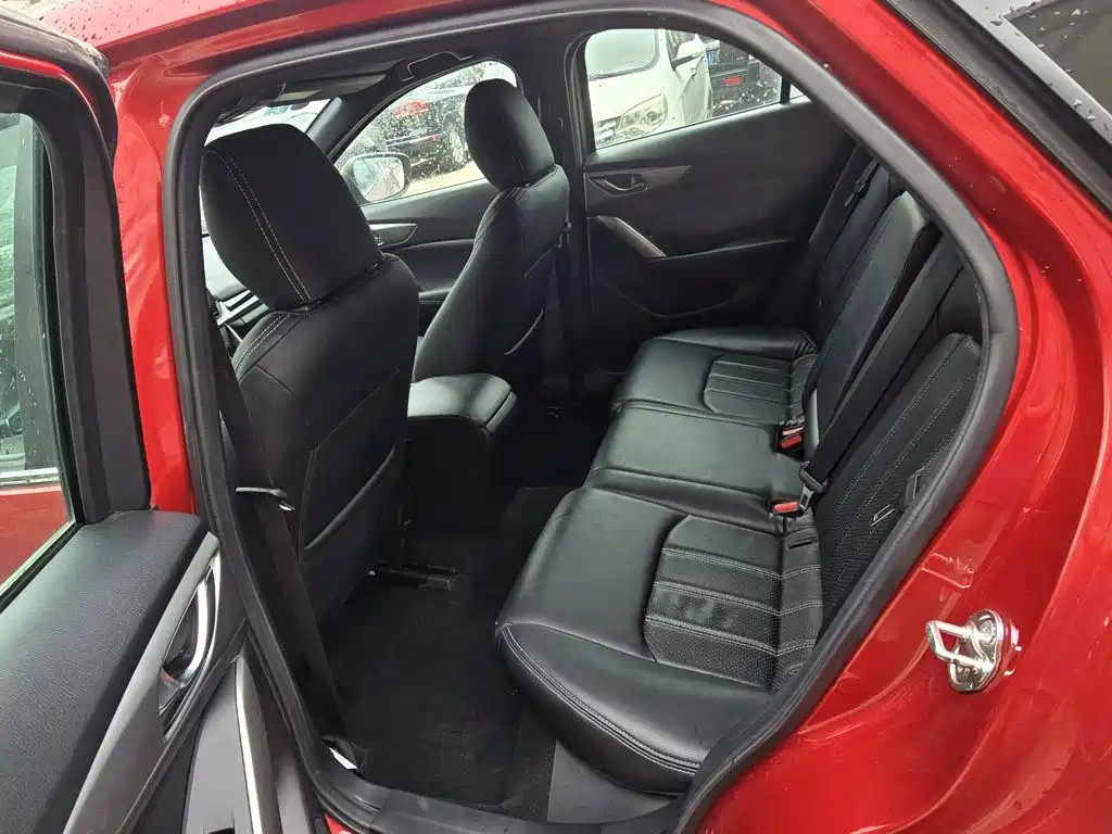 Mazda 3 Axela 2016 — фото 14