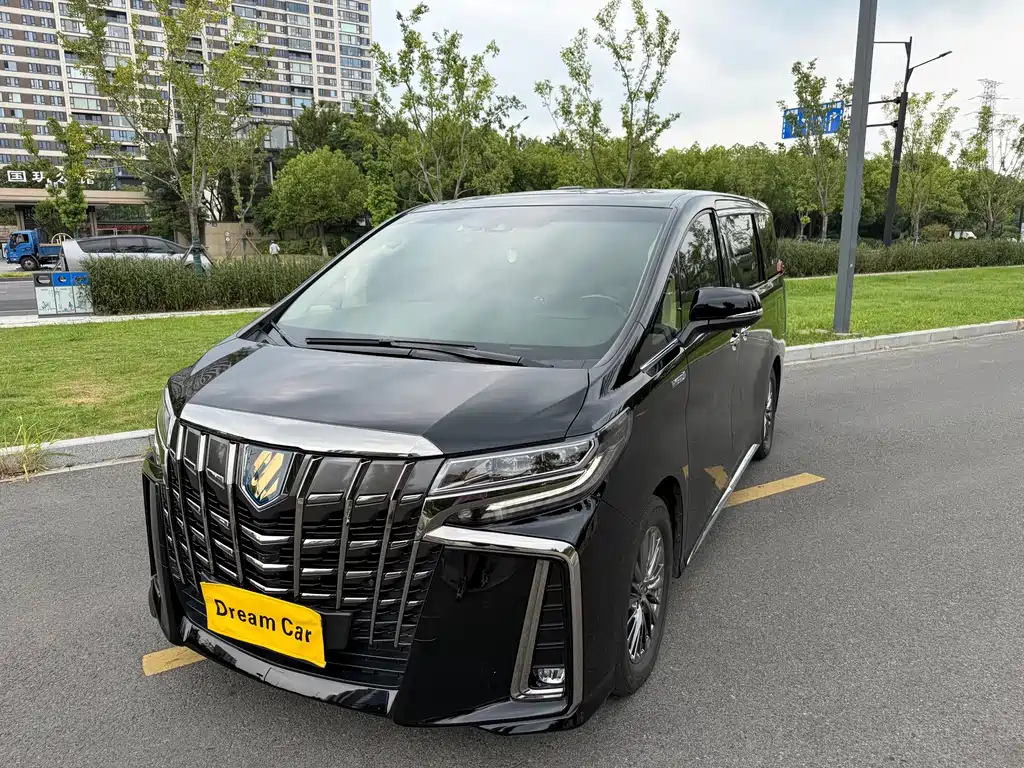 Toyota Alphard 2022 — фото 1