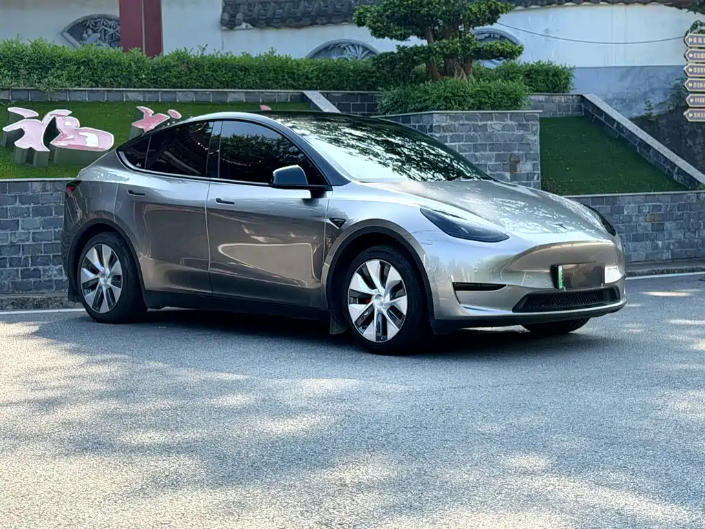 Tesla Model Y 2023 — фото 3