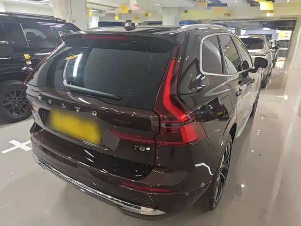 Volvo XC60 Plug-In Hybrid 2025