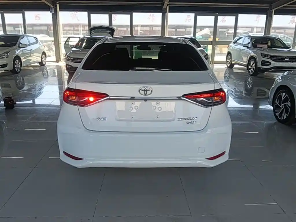 Toyota Corolla 2020 — фото 6